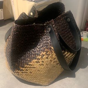 Used carefully at the office only! Great condition.